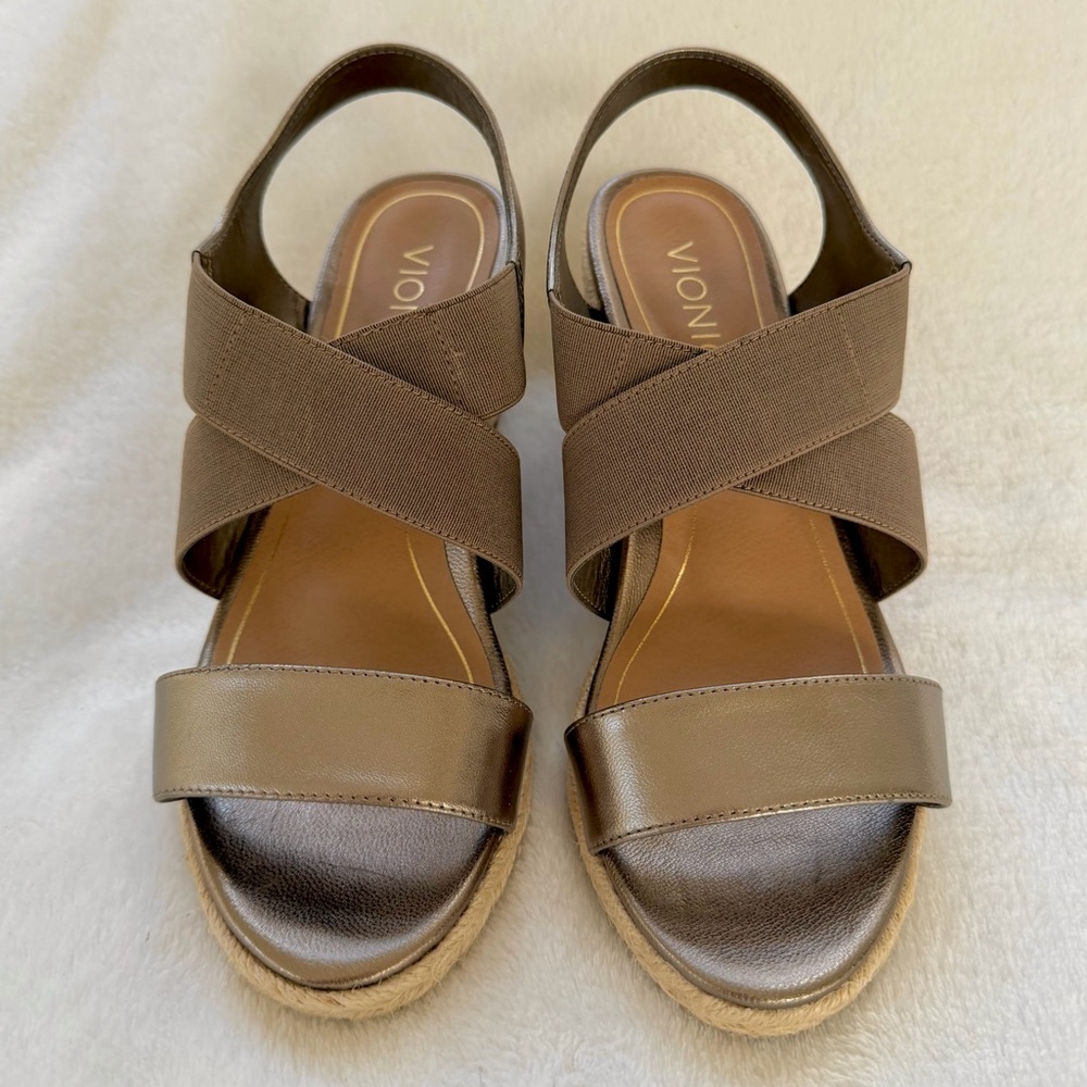 Vionic Tulum Ainsleigh Taupe Bronze Size 7 Sandals Espadrille Wedge Metallic - Picture 3 of 15